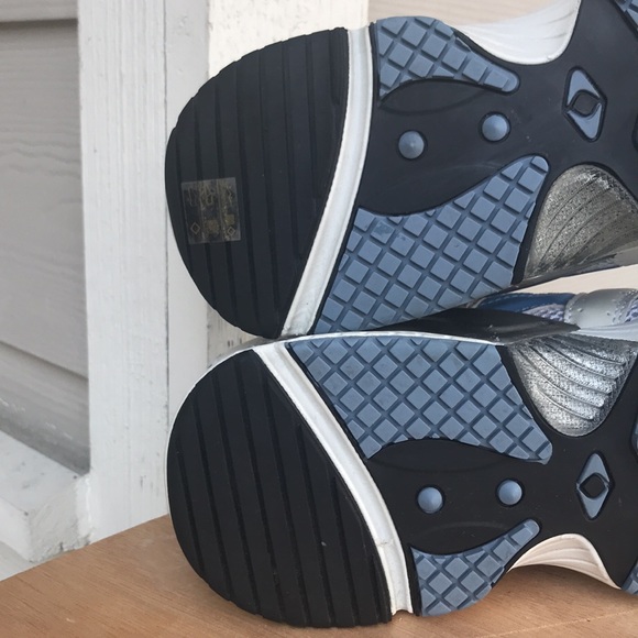 Like New Apex orthopedic athletic Shoes with Aetrex insoles - Picture 10 of 13